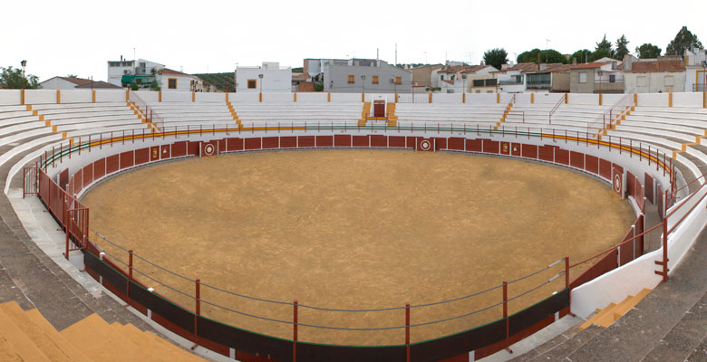 Interior de la Plaza de toros de Navas de San Juan